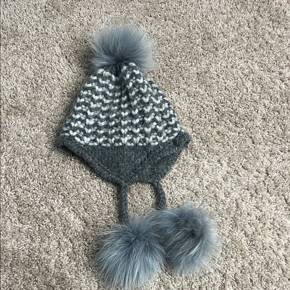 Cozy Gray Knit Pom-Pom Hat for Kids Alpaca/Wool/Nylon